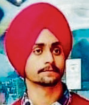 Labh Singh, 19, a student at Bila Tserkva National Agrarian University, located 80-km away from Ukrainian capital, who continues to be stranded in Ukraine. (HT Photo) Labh Singh, 19, a student at Bila Tserkva National Agrarian University, located 80-km away from Ukrainian capital, who continues to be stranded in Ukraine. (HT Photo)