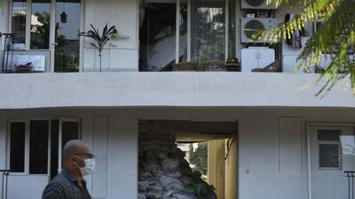 Gurugram, India-February 13: A view of the apartment with collapsed portion of the floor in Chintels Paradiso Housing Complex in Sector 109, Gurugram, India, on Sunday, February 13, 2022. (Photo by Parveen Kumar/Hindustan Times)