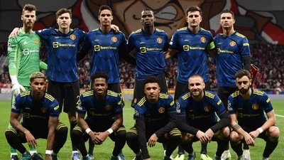 Manchester United withdraws Russian airline Aeroflot's sponsorship rights Manchester United withdraws Russian airline Aeroflot's sponsorship rights