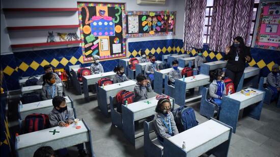 Schools will fully switch to offline classes from April 1. (Sanchit Khanna/HT)