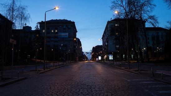 A deserted street during the second day of the Russian invasion in central Kyiv.(Bloomberg)