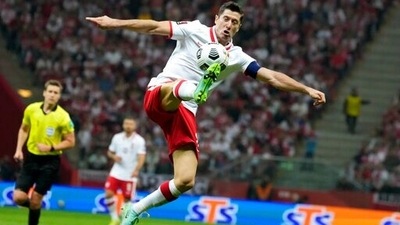 'We can't pretend nothing is happening': Robert Lewandowski backs Poland's decision; 'Can't imagine playing a match with Russia' amid Ukraine invasion (AP) 'We can't pretend nothing is happening': Robert Lewandowski backs Poland's decision; 'Can't imagine playing a match with Russia' amid Ukraine invasion (AP)