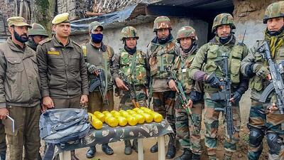 Army and police in a joint operation recovered 15 heroin packets near Balakote area of Mendhàr in Poonch district (PTI) Army and police in a joint operation recovered 15 heroin packets near Balakote area of Mendhàr in Poonch district (PTI)