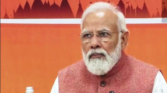 PM Narendra Modi will talk to the BJP workers of eight assembly segments of Varanasi at Sampurnanand Sanskrit University ground in Varanasi (HT file)