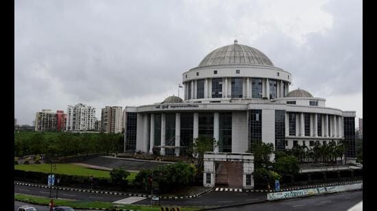Navi Mumbai Municipal Corporation gets 2,361 ex-gratia applications for 2,048 Covid deaths. (HT PHOTO)