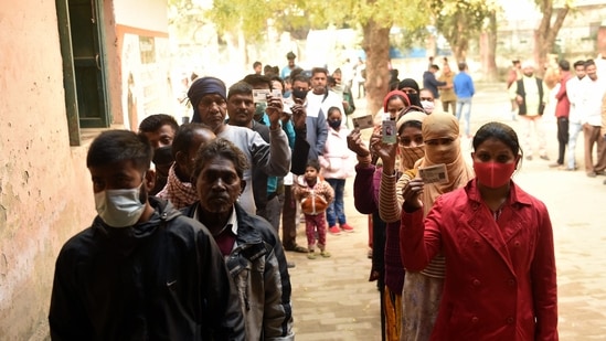 Assembly Election 2022: Voters in queue for fourth phase of polling. Assembly Election 2022: Voters in queue for fourth phase of polling.