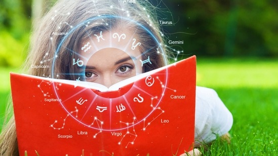 Daily Love and Relationship Horoscope 2022: Find out love predictions for February 27.(shutterstock)