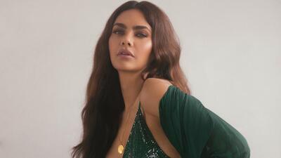 Actor Esha Gupta will soon be seen in the next season of Aashram Actor Esha Gupta will soon be seen in the next season of Aashram