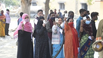 Polling is spread across 12 districts, including Ayodhya, Sultanpur, Chitrakoot, Pratapgarh, Kaushambi, Prayagraj, Barabaki, Bahraich, Shrawasti, Gonda, Amethi, and Raebareli. (HT Photo/Deepak Gupta) Polling is spread across 12 districts, including Ayodhya, Sultanpur, Chitrakoot, Pratapgarh, Kaushambi, Prayagraj, Barabaki, Bahraich, Shrawasti, Gonda, Amethi, and Raebareli. (HT Photo/Deepak Gupta)