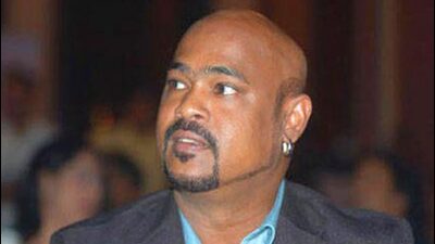 According to Bandra police, Vinod Kambli left his building Jewel Co-op housing society at 12.30 pm after ramming into a parked car on the premises. (HT FILE)