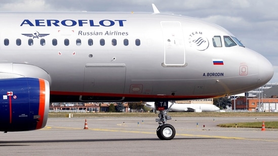 On Thursday, the UK banned Russia's flagship airline Aeroflot from its airspace, and in response, Russia banned all British Airlines from its airspace the day after. (REUTERS/Regis Duvignau/File Photo)