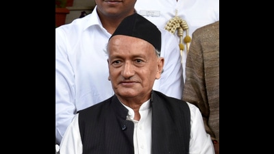 NCP held protests at some places in the Pune district and announced that they will show black flags to Koshyari during his visit to Jalgaon (Kunal Patil/HT Photo) NCP held protests at some places in the Pune district and announced that they will show black flags to Koshyari during his visit to Jalgaon (Kunal Patil/HT Photo)