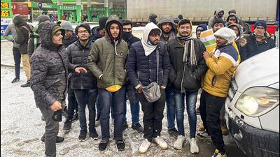 Indian students stuck in Shehyni, Lviv Oblast before crossing the Ukraine-Poland border. (PTI Photo) Indian students stuck in Shehyni, Lviv Oblast before crossing the Ukraine-Poland border. (PTI Photo)