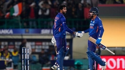 Shreyas Iyer praised by former India wicketkeeper Saba Karim for Sri Lanka series' exploits; 'Reinvented his game, he scored runs everywhere' (AP)