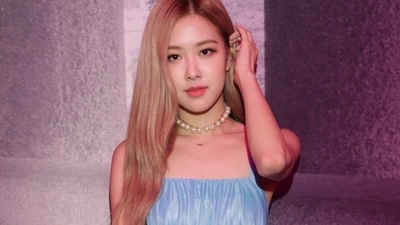 Popular South Korean singer Rose has tested positive for Covid-19. Popular South Korean singer Rose has tested positive for Covid-19.