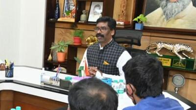 Jharkhand chief minister Hemant Soren at a meeting with state employee association representatives who met him on February 24 to demand revival of the old pension scheme