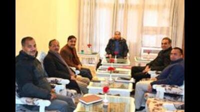 A meeting presided over by BJP’s co in-charge of Himachal affairs, Sanjay Tandon, was held in Shimla on Monday. (HT Photo) A meeting presided over by BJP’s co in-charge of Himachal affairs, Sanjay Tandon, was held in Shimla on Monday. (HT Photo)