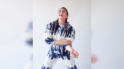 Huma Qureshi kept it comfy yet trendy in a comfy tie-dye loungewear co-ord set. (Instagram/@iamhumaq)