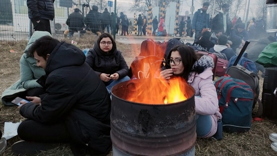 Indian students stuck at Ukraine-Romania border due to Russia-Ukraine war, on Monday.&nbsp;(ANI)