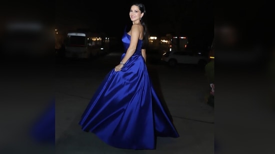 Sunny Leone twirled with a sweet smile on her face and flaunted her ensemble.(Instagram/@sunnyleone)