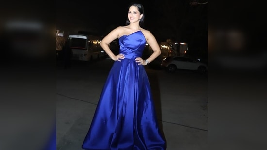 Sunny Leone kept her look simple and elegant by teaming it with a watch and diamond earrings.(Instagram/@sunnyleone)