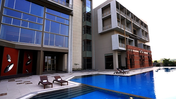 The Centrum offers the perfect amalgam of the history and heritage of Lucknow , blending it with modern facilities and experiences for the discerning traveller of today.