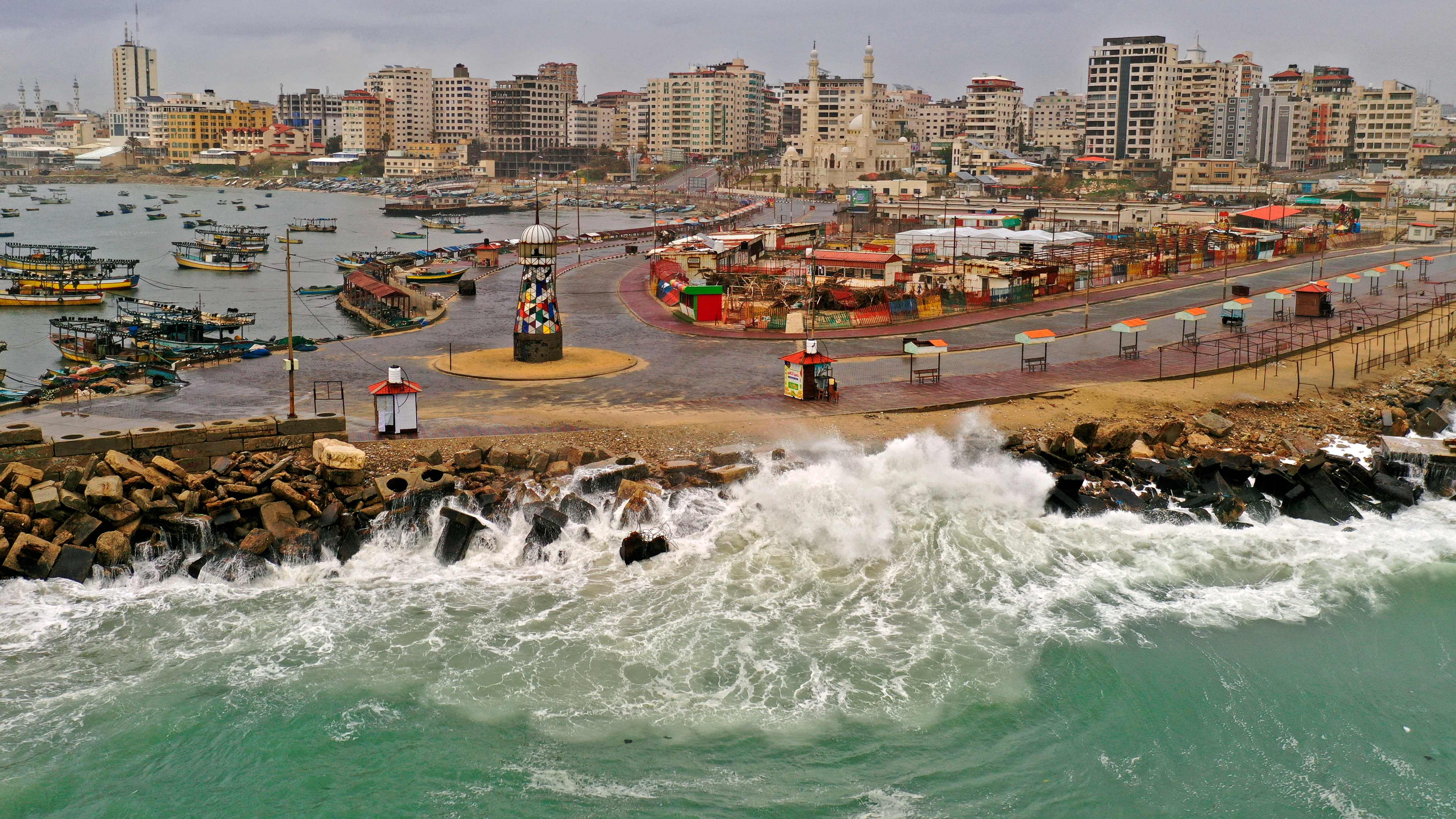 Coastal cities present a tremendous opportunity to anticipate and avoid climate risks, if locally relevant and hybrid interventions are rolled out. (AFP) Coastal cities present a tremendous opportunity to anticipate and avoid climate risks, if locally relevant and hybrid interventions are rolled out. (AFP)