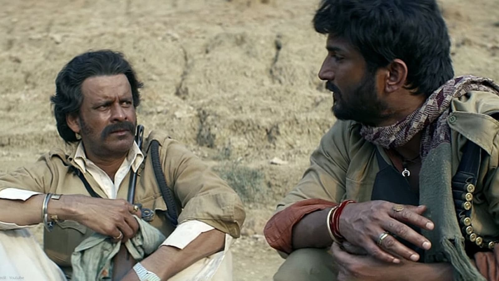 Sonchiriya | Proclaiming Emergency | Sushant, Bhumi, Manoj, Ranvir |  Abhishek C | 1st March 2019 - YouTube