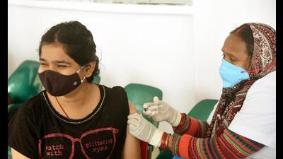 A health worker administers a dose of Covid vaccine in Patna. The health ministry has decided to celebrate the International Women’s Day by felicitating the country’s women vaccinators and recognising their untiring efforts in successful implementation of India’s Covid-19 vaccination programme. (HT Photo) A health worker administers a dose of Covid vaccine in Patna. The health ministry has decided to celebrate the International Women’s Day by felicitating the country’s women vaccinators and recognising their untiring efforts in successful implementation of India’s Covid-19 vaccination programme. (HT Photo)