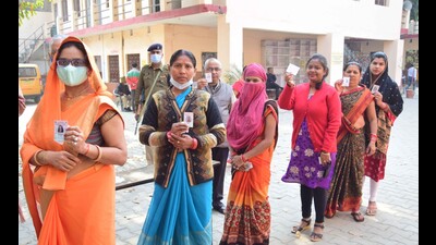 Of the 12 assembly seats of Prayagraj district, over 60% of the total registered women voters took part in the polling in Prayagraj as compared to men who voted more than 60% in just one (Bara) assembly constituency (HT photo) Of the 12 assembly seats of Prayagraj district, over 60% of the total registered women voters took part in the polling in Prayagraj as compared to men who voted more than 60% in just one (Bara) assembly constituency (HT photo)