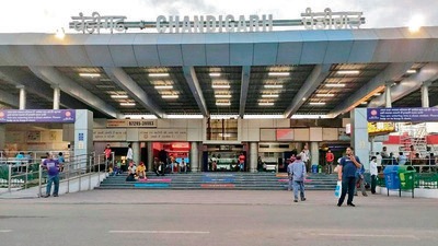 Earlier, the management and redevelopment of the Chandigarh Railway Station was being handled by the IRSDC. (HT Photo) Earlier, the management and redevelopment of the Chandigarh Railway Station was being handled by the IRSDC. (HT Photo)