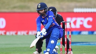 ICC Women's ODI Rankings: Mithali Raj holds onto 2nd spot, Smriti Mandhana rises to 8th (ANI) ICC Women's ODI Rankings: Mithali Raj holds onto 2nd spot, Smriti Mandhana rises to 8th (ANI)