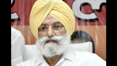The federation held an executive committee under the chairmanship of its president Rajinder Mohan Singh Chhina.