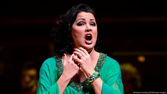 Opera star Anna Netrebko has openly supported Putin in the past(Roman Vondrous/CTK/imago images )