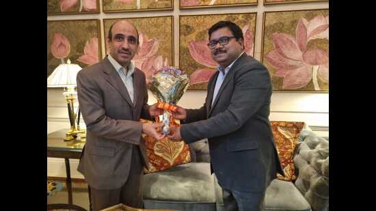 FASII vice-president Yogendra Singh met Ibrahim Beshtawi, counsellor, Embassy of State of Palestine, and apprised him about Uttar Pradesh’s various sectors for investment (HT Photo)