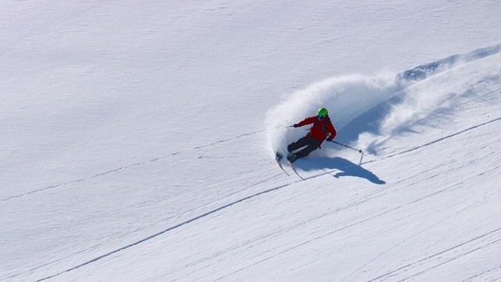 Skiing gives boost to tourism in Jammu and Kashmir's Gulmarg (Twitter/JandKTourism) Skiing gives boost to tourism in Jammu and Kashmir's Gulmarg (Twitter/JandKTourism)