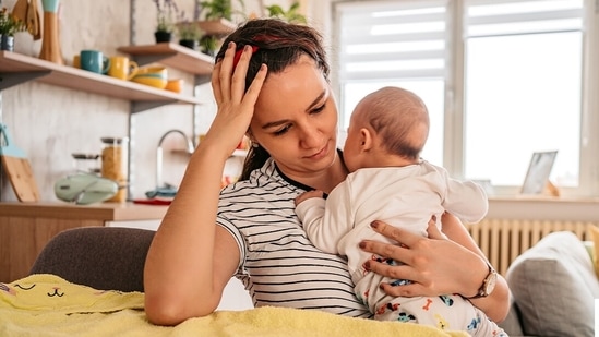 Postpartum depression in young mothers: Tips on early identification, management&nbsp;(Twitter/US_FDA)