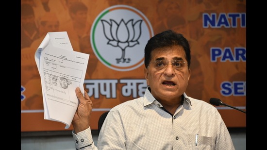 Shiv Sena leader Sanjay Raut had on February 15 made the allegations against the BJP leader’s son (HT PHOTO)