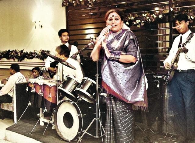 Usha singing at her favourite haunt Trincas with the house band Usha singing at her favourite haunt Trincas with the house band