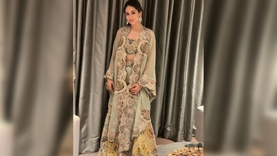 Mira Rajput was glowing like a bride-to-be as she struck some elegant poses for the camera. (Instagram/@mira.kapoor) Mira Rajput was glowing like a bride-to-be as she struck some elegant poses for the camera. (Instagram/@mira.kapoor)