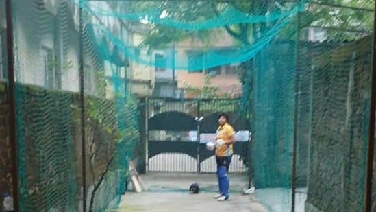A photo of Richa Ghosh training at her house during the lockdown A photo of Richa Ghosh training at her house during the lockdown