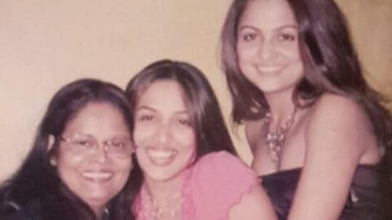 Amrita Arora shares throwback picture with mother Joyce and Malaika.