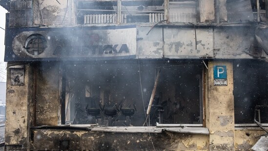 A destroyed building following Russian missile strikes in Kyiv, Ukraine, on Wednesday, March 2, 2022. Russia said it would press forward with its invasion of Ukraine until its goals are met, as troops were seen moving in a large convoy toward the capital, Kyiv. (Photographer: Erin Trieb/Bloomberg)(Bloomberg)