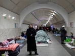 People gather in the Kyiv subway, using it as a bomb shelter in Kyiv on March 2, 2022.&nbsp;