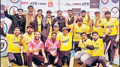Vira Ke Veer team celebrating after winning in JITO Premier League being held at GRD Academy in Ludhiana. (HT PHOTO) Vira Ke Veer team celebrating after winning in JITO Premier League being held at GRD Academy in Ludhiana. (HT PHOTO)