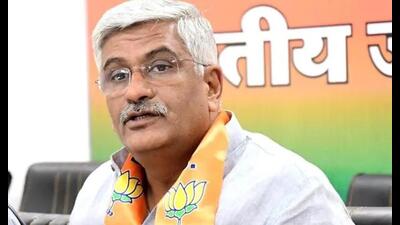 The BBMB, which is a statutory body under the Punjab Reorganisation Act and manages the water resources of Sutlej and Beas, has a whole-time chairman and two members of irrigation and power. The BBMB, which is a statutory body under the Punjab Reorganisation Act and manages the water resources of Sutlej and Beas, has a whole-time chairman and two members of irrigation and power.