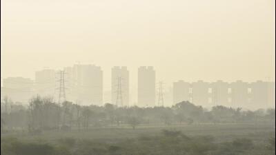 India is currently ranked as the fifth most impacted country in terms of air pollution, behind Egypt (1st), Pakistan(2nd), Bangladesh (3rd) -- where 100% of their population exposed to 35µg/m3, followed by Nigeria in fourth, with 95% of its population receiving such an exposure. (HT Archive) India is currently ranked as the fifth most impacted country in terms of air pollution, behind Egypt (1st), Pakistan(2nd), Bangladesh (3rd) -- where 100% of their population exposed to 35µg/m3, followed by Nigeria in fourth, with 95% of its population receiving such an exposure. (HT Archive)