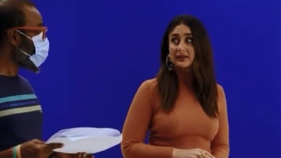 Kareena Kapoor on sets of Spy Bahu. Kareena Kapoor on sets of Spy Bahu. 