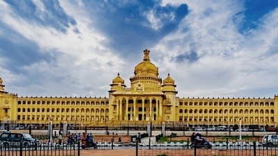 Vidhan Soudha (Wikimedia Commons) Vidhan Soudha (Wikimedia Commons)