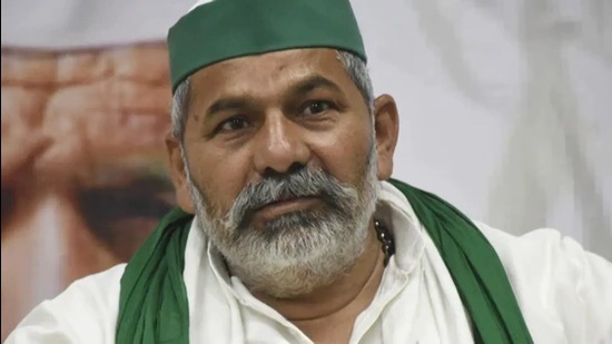 Tikait urges farmers to camp near counting centres to guard their votes (file)